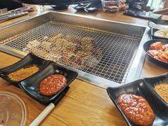 -肉甲韩国木炭烤肉(新壹街1店)
