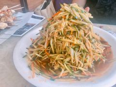 捞汁茭瓜拌金针菇-胖太太四川麻辣排骨串(镇江路分店)