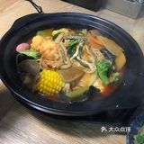 汤底有清汤番茄微辣麻辣等