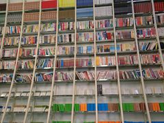 -钟书阁(松江泰晤士小镇店)