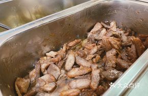 Braised Pork with Yam and Black Fungus Rice