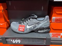 -NIKE上海青浦优选体验店