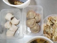 蟹黄汤包-东园小馆(香颂店)