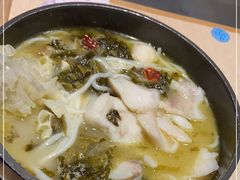 -灵芝妹子海鲜米线(劳动公园店)
