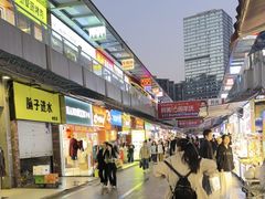 -万达广场(南昌红谷滩店)