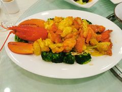 上汤伊面焗龙虾-江南村酒家