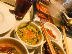 -海底捞火锅鲜切牛肉主题店(长寿路店)
