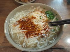 -亮亮面馆(经六路店)