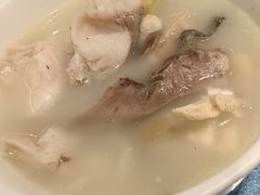 雅鱼头-干老四雅鱼饭店(滨江西路店)