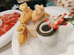 -洪氏嗨捞·广东猪肚鸡·椰子鸡火锅(西咸万象城店)