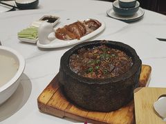 -梅利汴京烤鸭•开封豫菜地标店(东大街店)