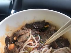-覃肥叔桂林米粉(粮道街店)