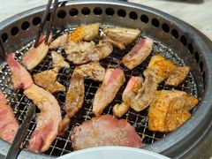 猪五花-火炉火自助餐(西直门凯德MALL店)