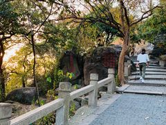 -灵岩山风景区