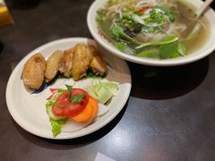 -大头虾越式风味餐厅(光明广场店)