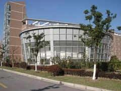 -上海市实验学校
