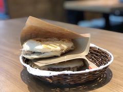 -秦晋味道脆皮肉夹馍(金茂湾店)