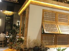 -墨居上隐·院子里火锅(峨眉店)