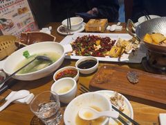 -隔壁老王·家常云南菜(花巷店)