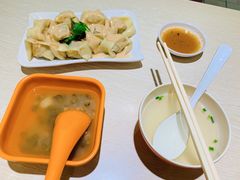 -老妈食光小馆(国权路店)
