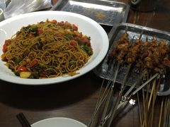 -老兰家传统烧烤炒菜泡馍(小南门店)