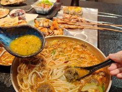-瑞虹新天地月亮湾