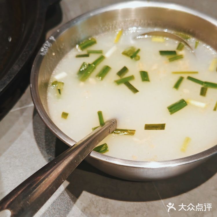 品味贵州特色美食，就来黔烙莊吧！