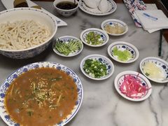 老北京炸酱面-海碗居(王府井店)