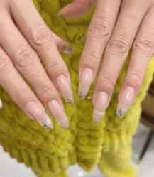 -蜜丝卡伦美甲美睫半永久