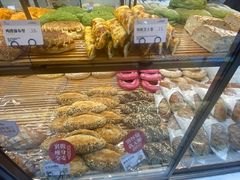 -BROAD面包路·欧式面包(龙湖时代C馆店)