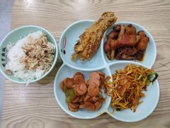-晓宇盒饭(民安街店)