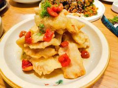 -山楂树融合菜餐厅