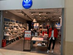 -adidas(印象城购物中心店)