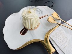 栗子白玫瑰蛋糕-自如ZSPACE四合院艺术餐厅