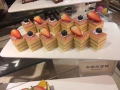 -亿民平安国际大酒店西餐厅(彩田北路店)