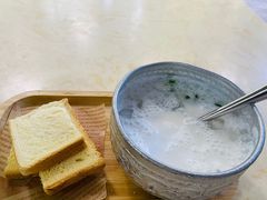 -啰啰冰屋(景洪总店)