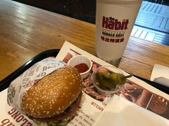 -The Habit Burger Grill 哈比特汉堡(爱琴海店)