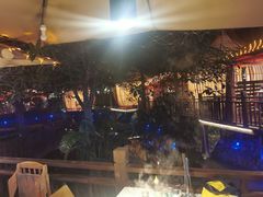 -二荆条·蜀鲜汇城市森林火锅