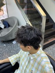 -藤野造型专业烫染接发