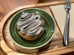 迷你黑芝麻柚子垯-LUNEURS月乐诗·烘焙甜品(华山路店)