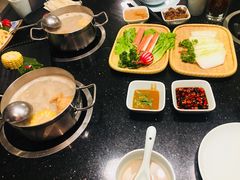 -锅季·捞王旗下小火锅(虹桥火车站店)