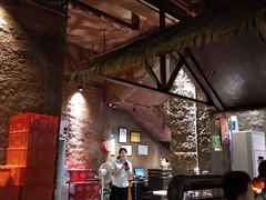 大堂-愿者上钩·纸包鱼(翻身店)