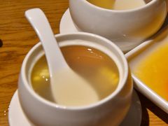 玉米红萝卜煲猪骨-隔壁老王·家常云南菜(花巷店)