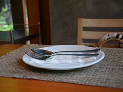 -Chom Cafe and Restaurant