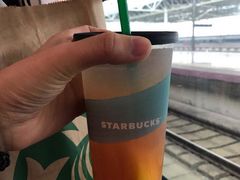 -星巴克(广州南站A18检票口楼上)