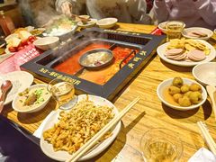 -老牌坊云南鱼豆花火锅(爱建店)