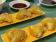 蜜汁叉烧酥-中国饭店-餐厅