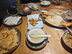 -洱火云南酸菜牛肉火锅(石景山当代商城店)