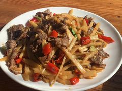 酸笋炒牛肉-牛八宝桂林米粉(八里庄店)