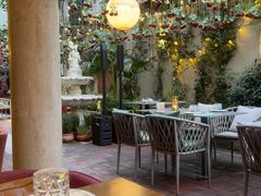 -Osteria Garden 生蚝花园餐厅(原进贤路店)